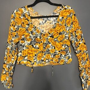 Yellow Floral Top 🌼